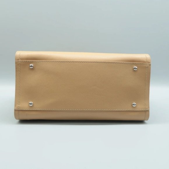 100% Authentic CHANEL DeauVille Beige Leather Satchel Bag - Picture 4 of 9